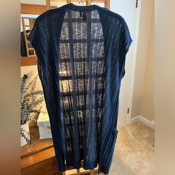 Old Navy cardi-vest (L) - lightweight, dark navy blue - Picture 3 of 4